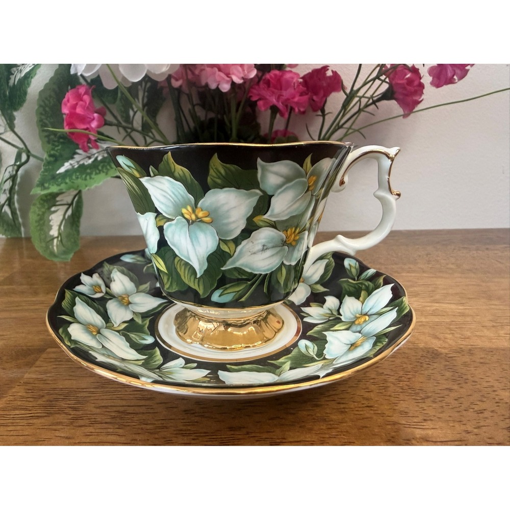 Vintage Royal Albert Trillium Teacup and Saucer Set Provincial Flowers‎